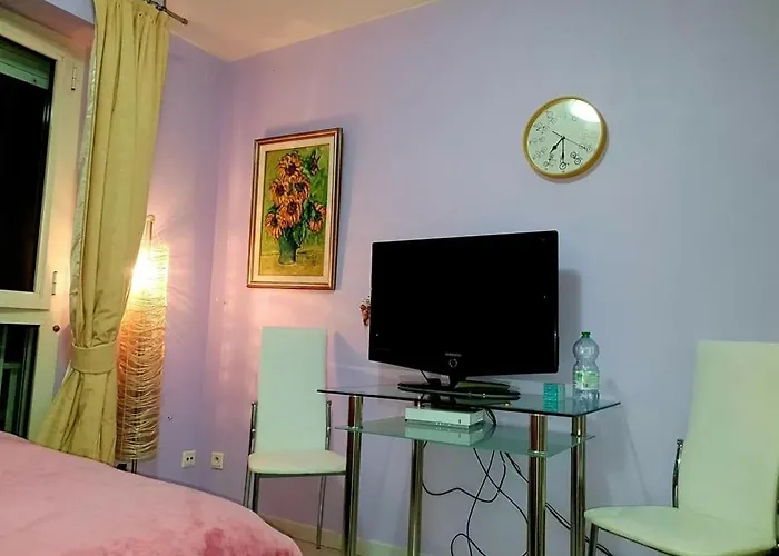 Home For 2 Few Steps From Casino Monte Carlo And Beach